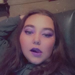 Meet your Posher, Kacey